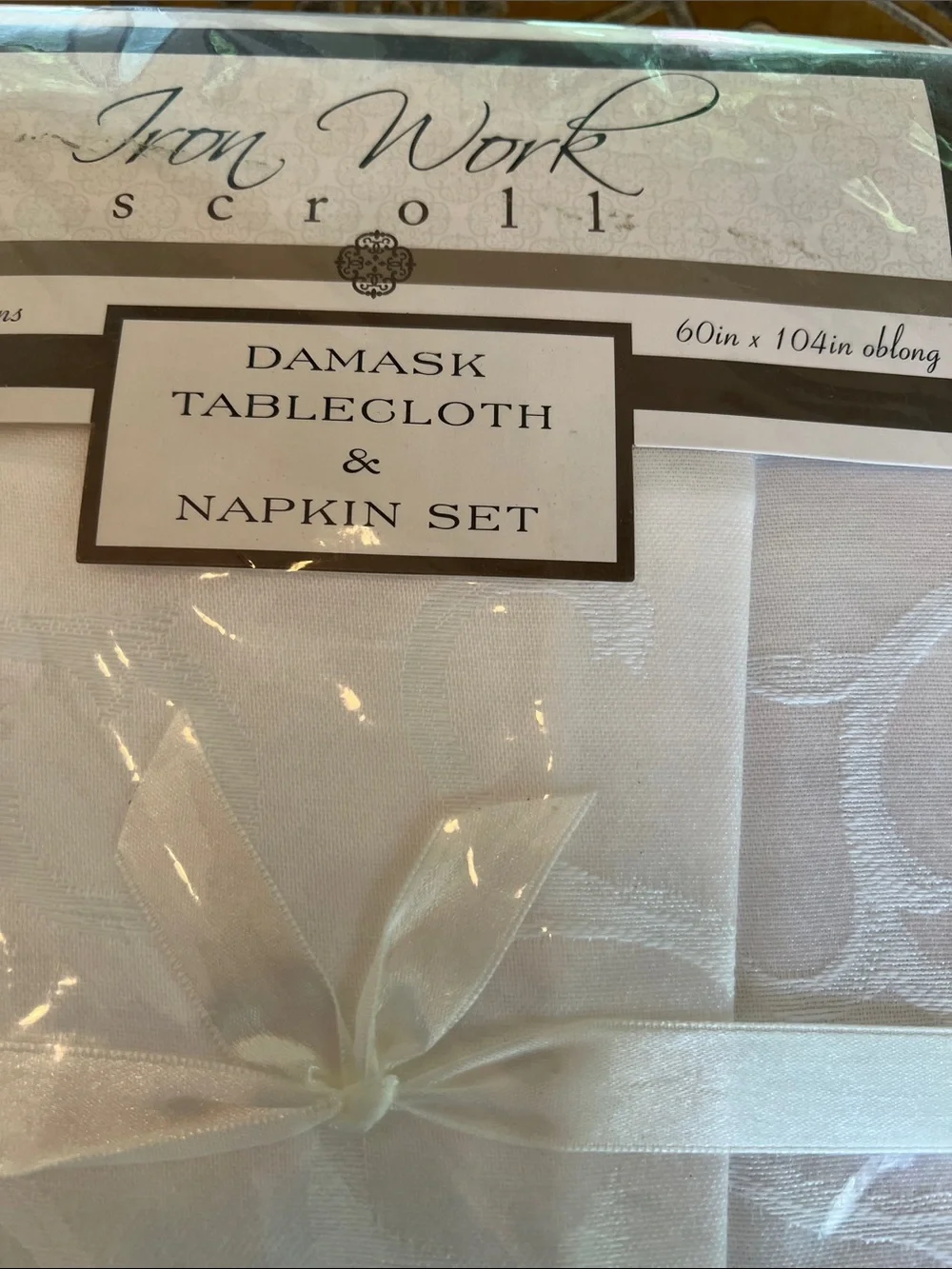 Vintage 60x104 oblong Iron Work Scroll Damask White Tablecloth & 6 Napkin Set.